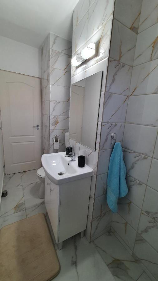 Apartament Estera Apartman Nagyvárad Kültér fotó